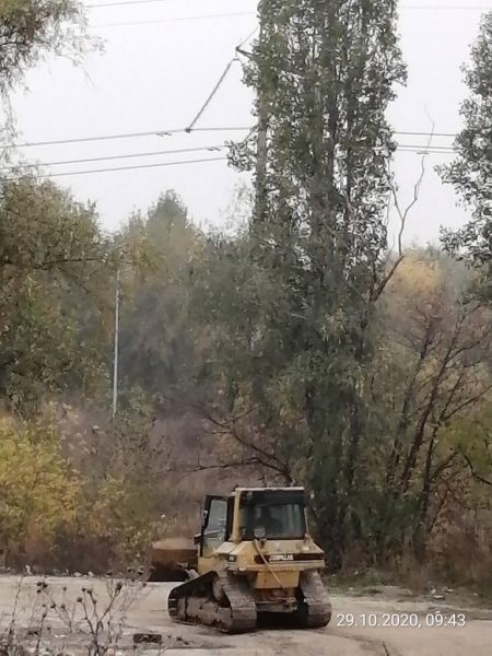 Увага всім!!! Прямо зараз відбувається чергова спроба рейдерського захопдення піску на будмайданчику ЖК “Патріотика на озерах”