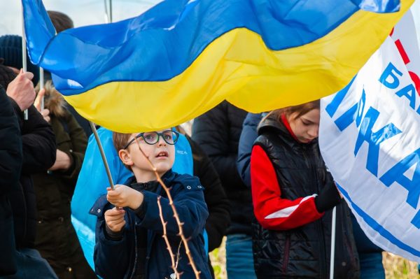 Як заручниками війни інвесторів Аркади з псевдоактивістами Екопарку за свої квартири стали діти