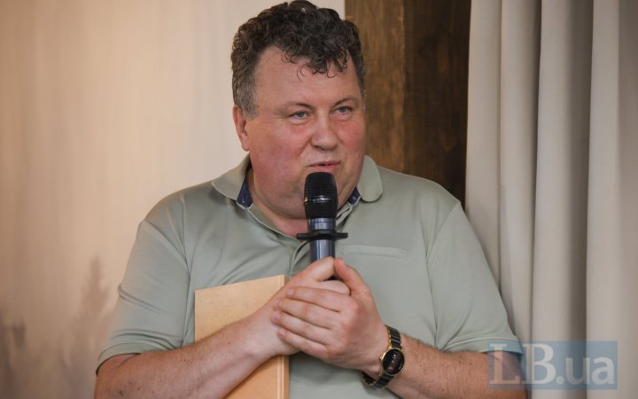 Stolitsa Group, організоване злочинне угруповання Владислави Молчанової та Раймондаса Туменаса досягли мети – звільнення ректора КНУ імені Шевченко Володимира Бугрова  – з соцмереж
